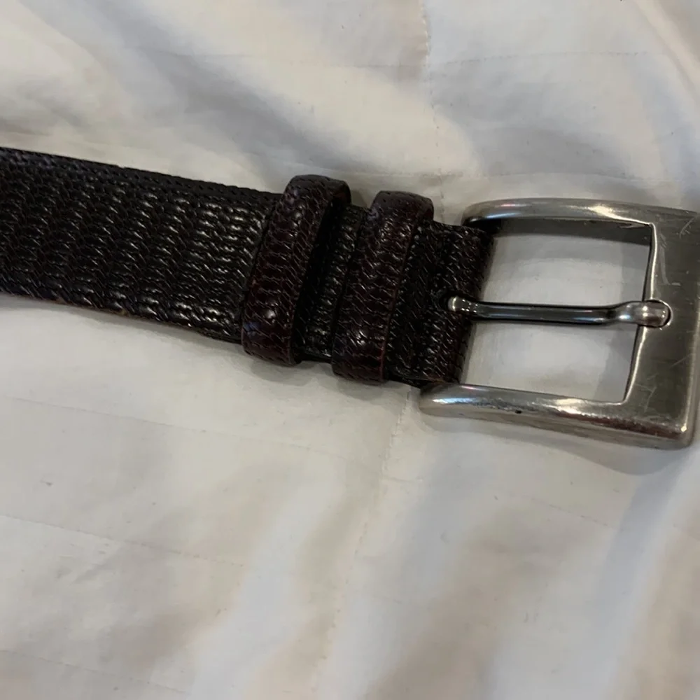 Trafalgar‎  Burgandy Leather Belt, Size 34